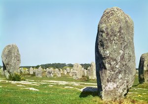 Ausrichtung von stehenden Steinen, Megalithische Periode, 4.-3. Jahrtausend v. Chr.